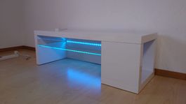 TV-Lowboard weiss mit LED-Beleuchtung gebraucht