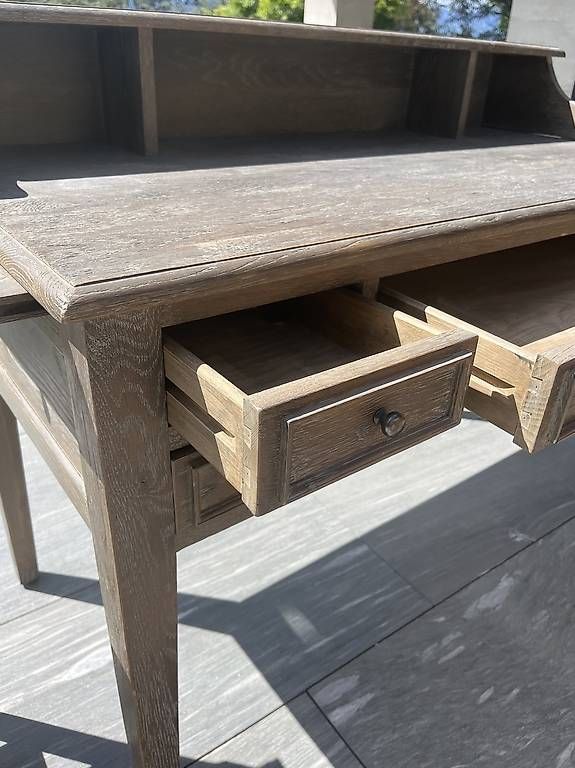 Schreibtische: Bureau en chêne grise  – Gebraucht aus Hermance von aur_b5p6 4