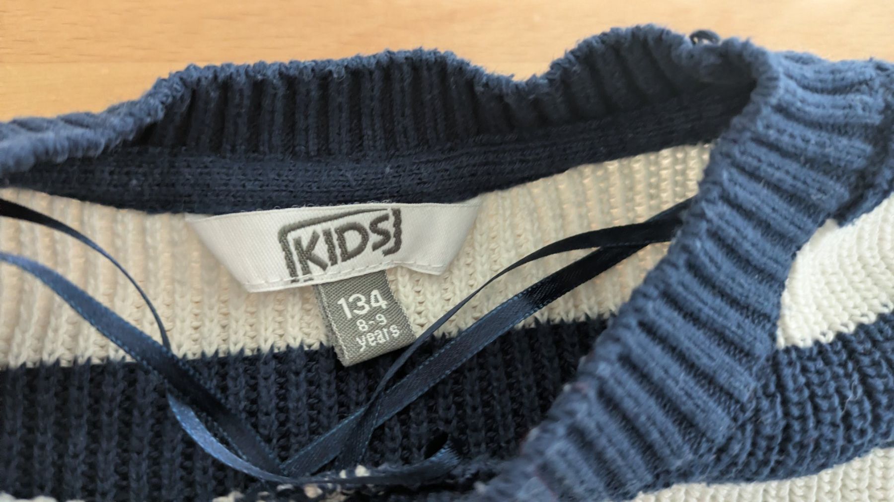 Pullover & Sweatshirts: Schöner, warmer, gestreifter Pullover - 134 – Gebraucht aus Staufen von Fleby84 2