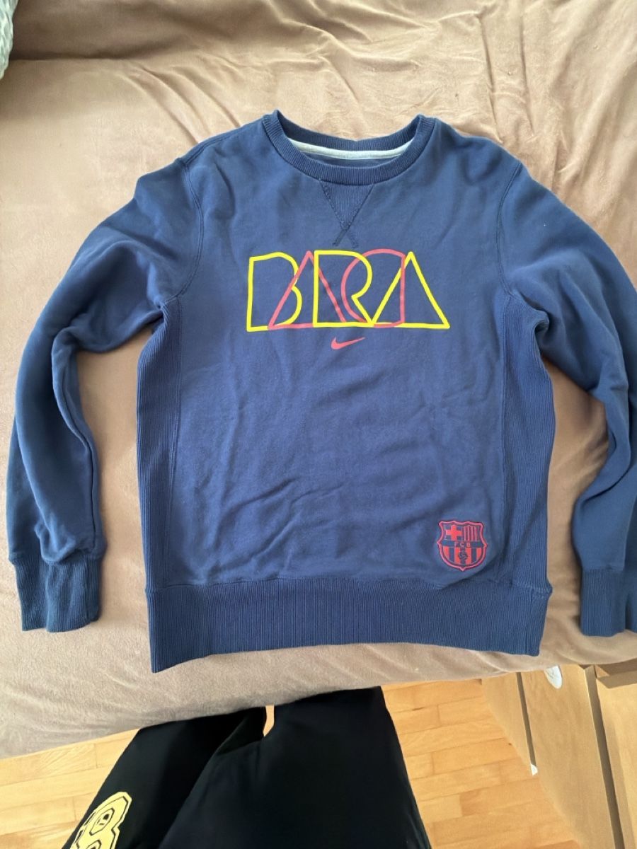 Nike Pulls & Sweat-shirts: Nike BARCELLONA – D'occasion à Sementina par bru_vpp5