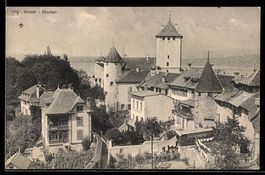 AK Morat, Ortsansicht mit Stadtmauer, Türmen und See im Hint