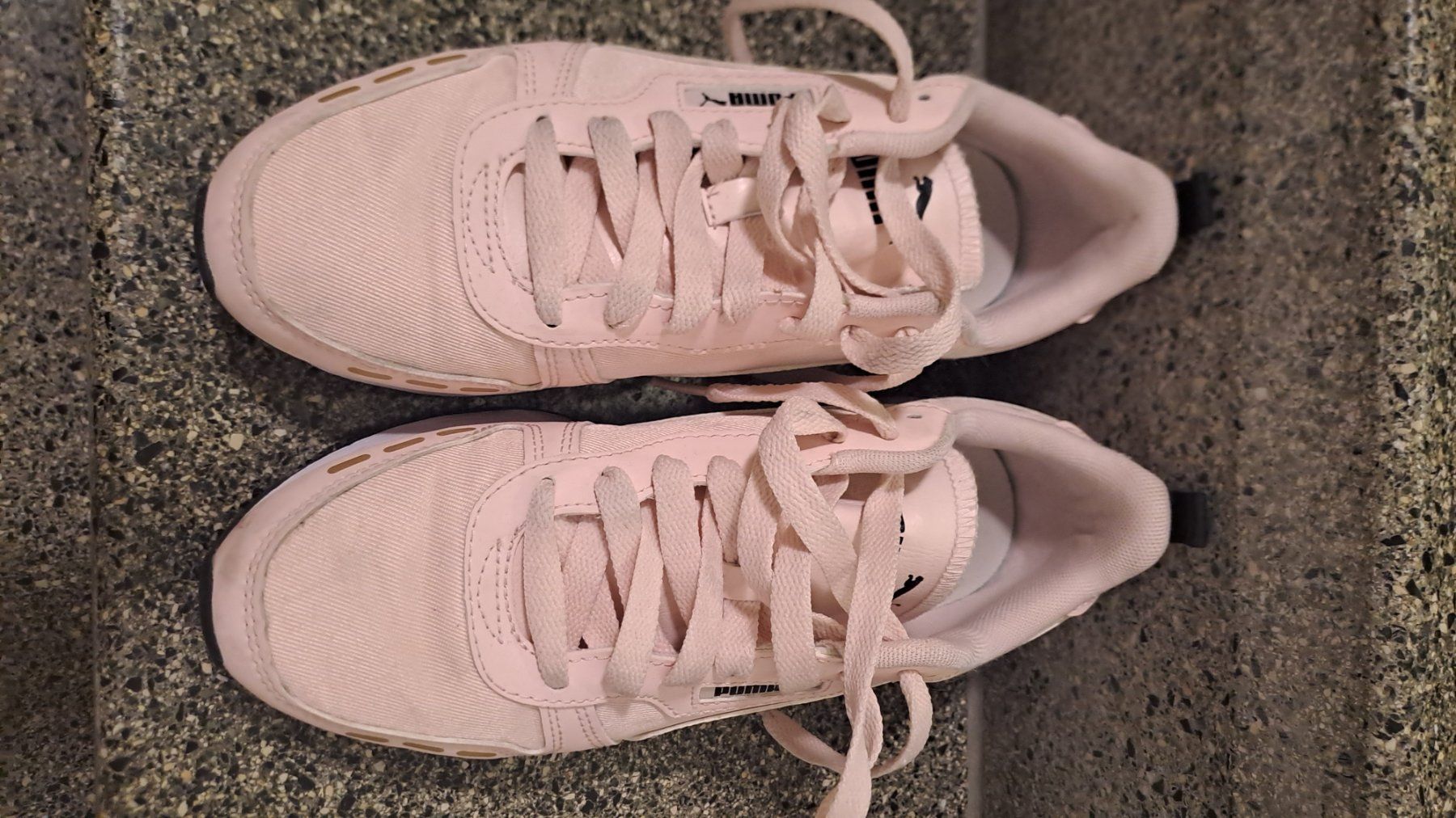 Puma Scarpe da donna: Puma Sneakers Rosa Grösse 39 Damen – Usato da Zürich venduto da Naira03 2
