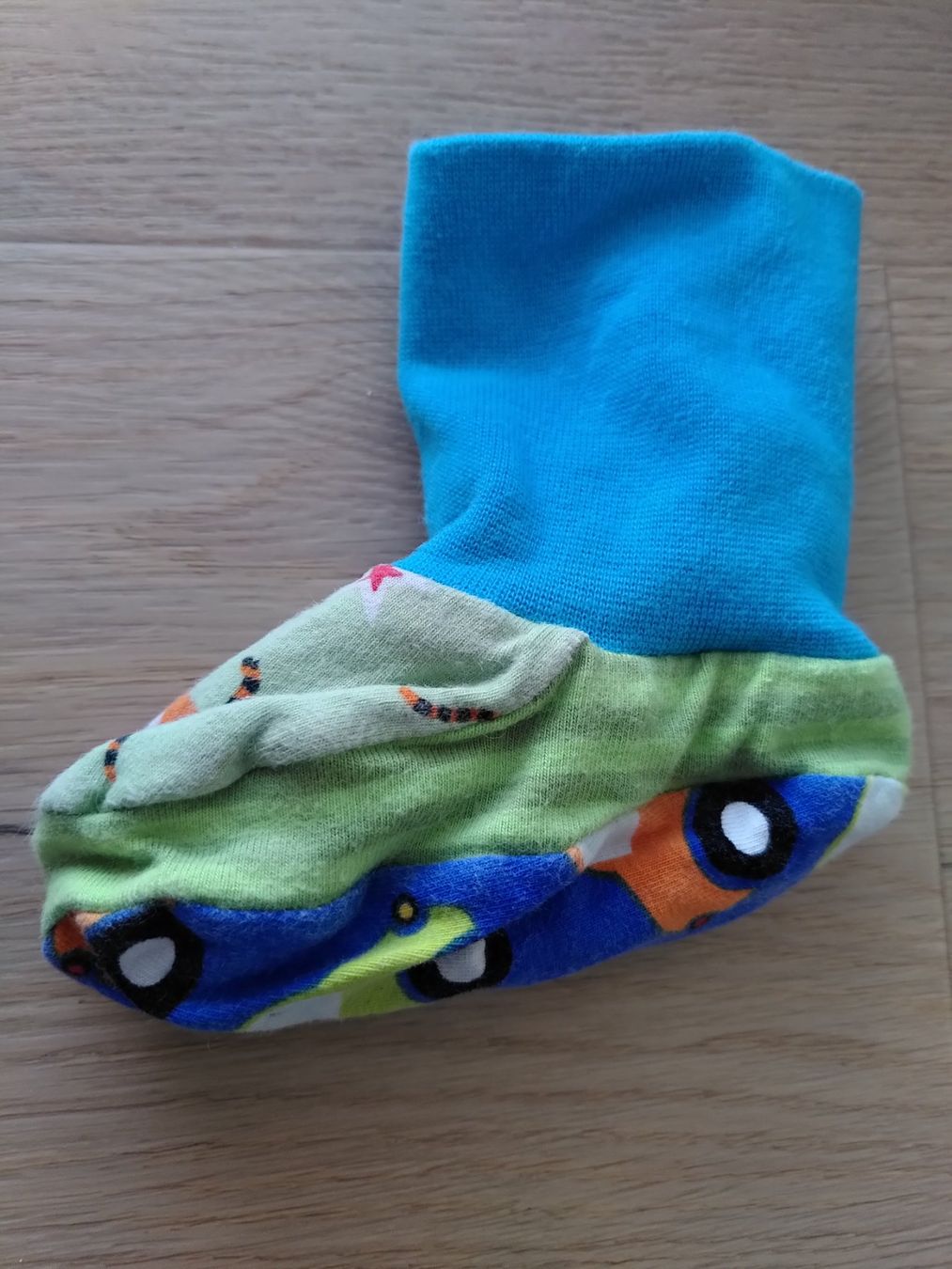 Scarpe da uomo: Babyschuhe/Babysocken aus Baumwolle – Usato da Penthaz venduto da ann_l7zt 4