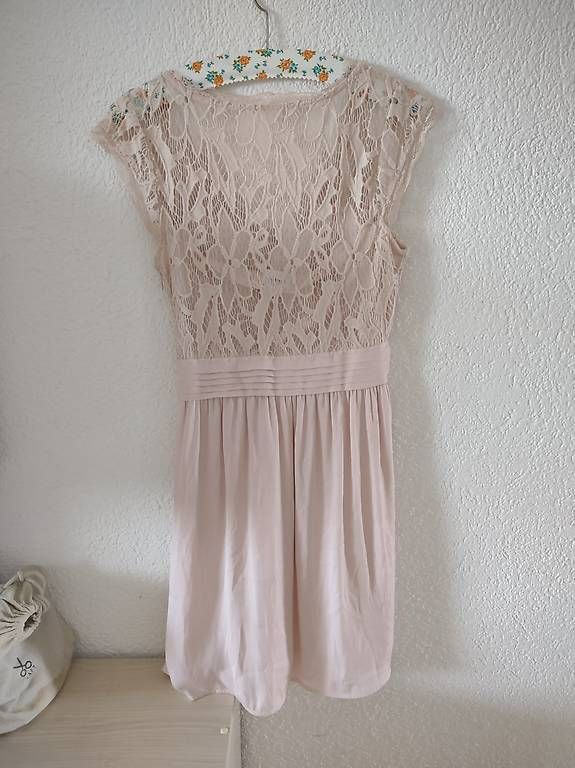 Kleider: Robe rose de soirée  – Gebraucht aus Gasel von any_zyw8 2