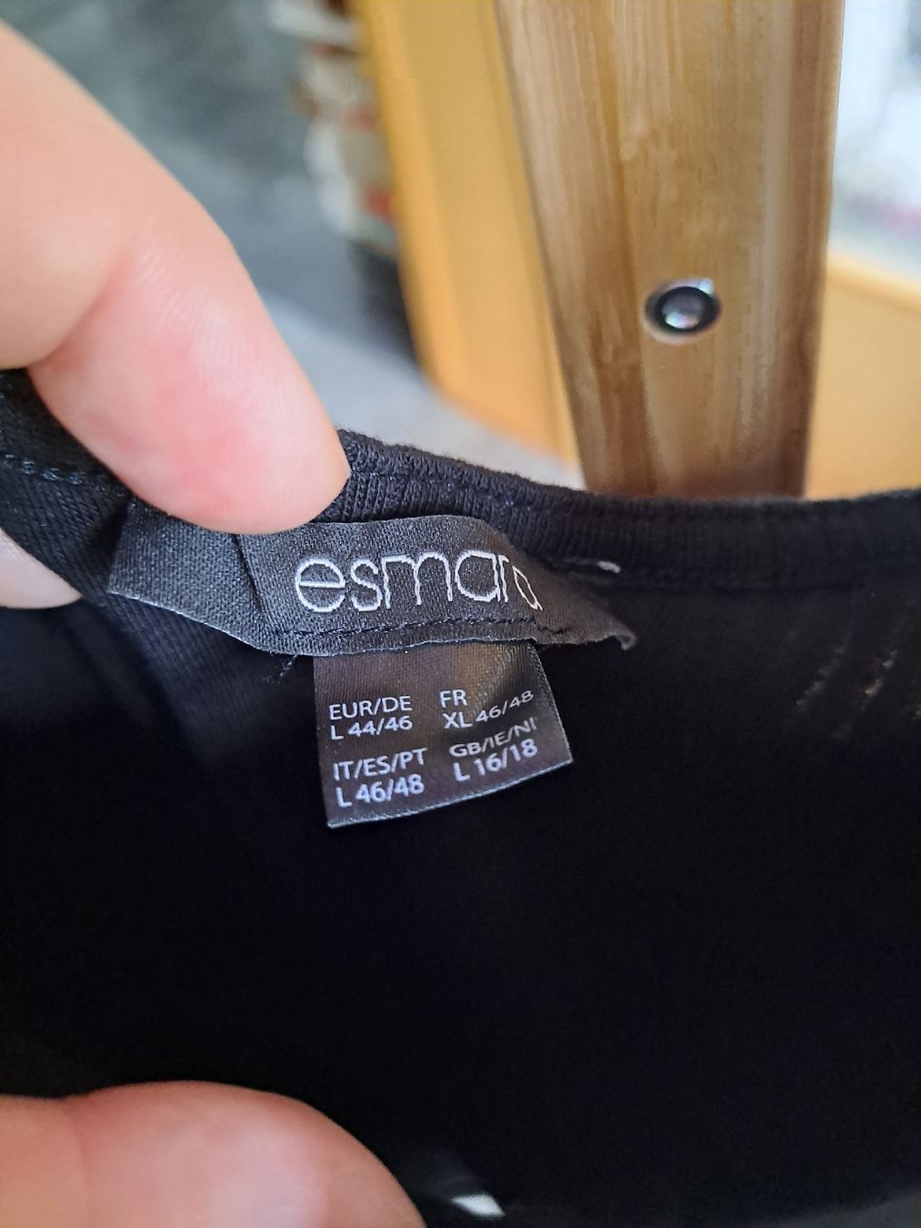 Kleider: Esmara Kleid schwarz Grösse L 44/46  – Neu (gemäss Beschreibung) aus Rickenbach LU von bishiida 1
