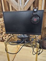 Gaming Monitor und Headset von Omen