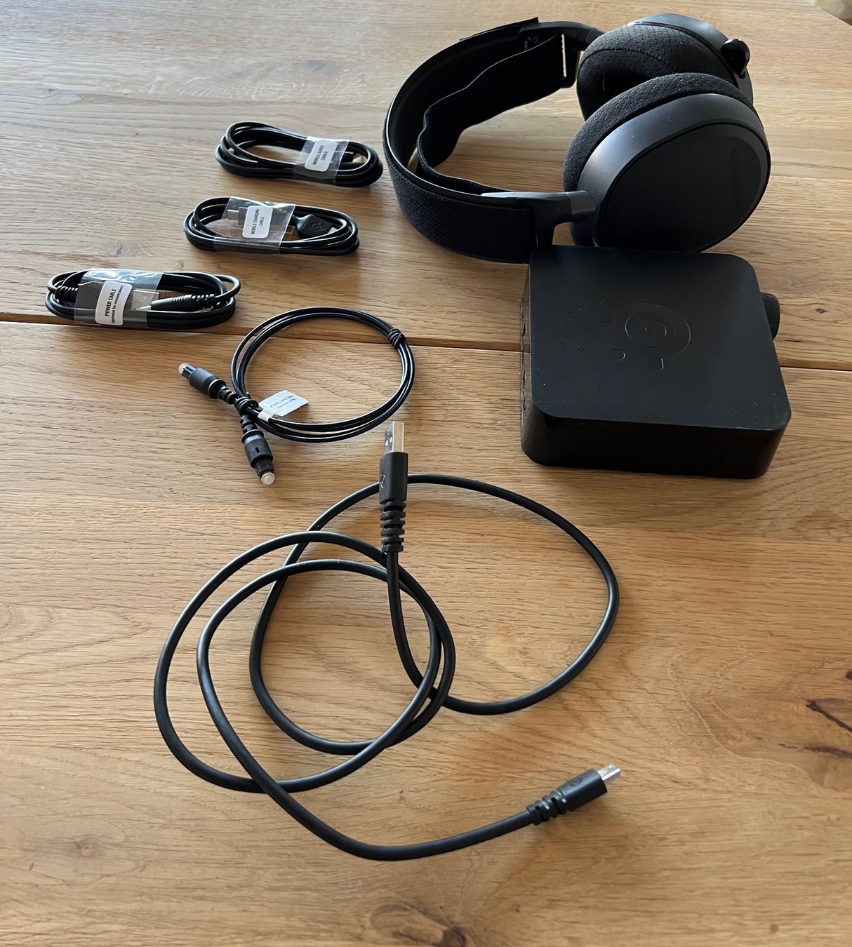 Steelseries Kopfhörer: SteelSeries Arctis Pro Wireless Gaming Headset Schwarz – Gebraucht aus Zürich von phi_jf8w 2