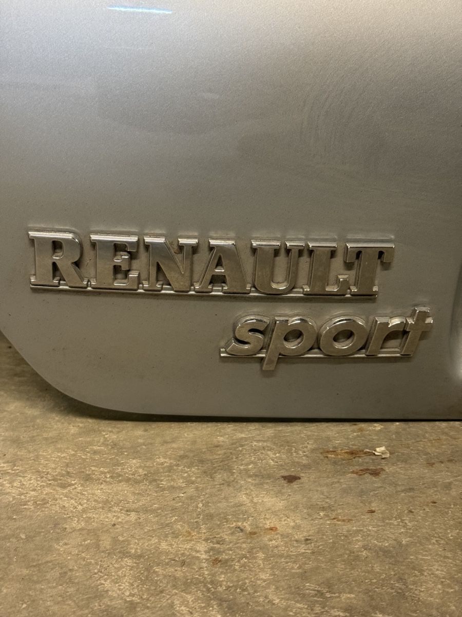 Alle Autoersatzteile: Hayon Renault Clio V6 gris argent – Gebraucht aus Neuchâtel von CP-AUTOS 1