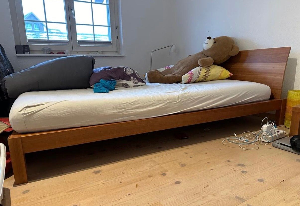 Interio Letti: Holzbett mit Rost 140x200 – Usato da Zürich venduto da wac_7zz8 1