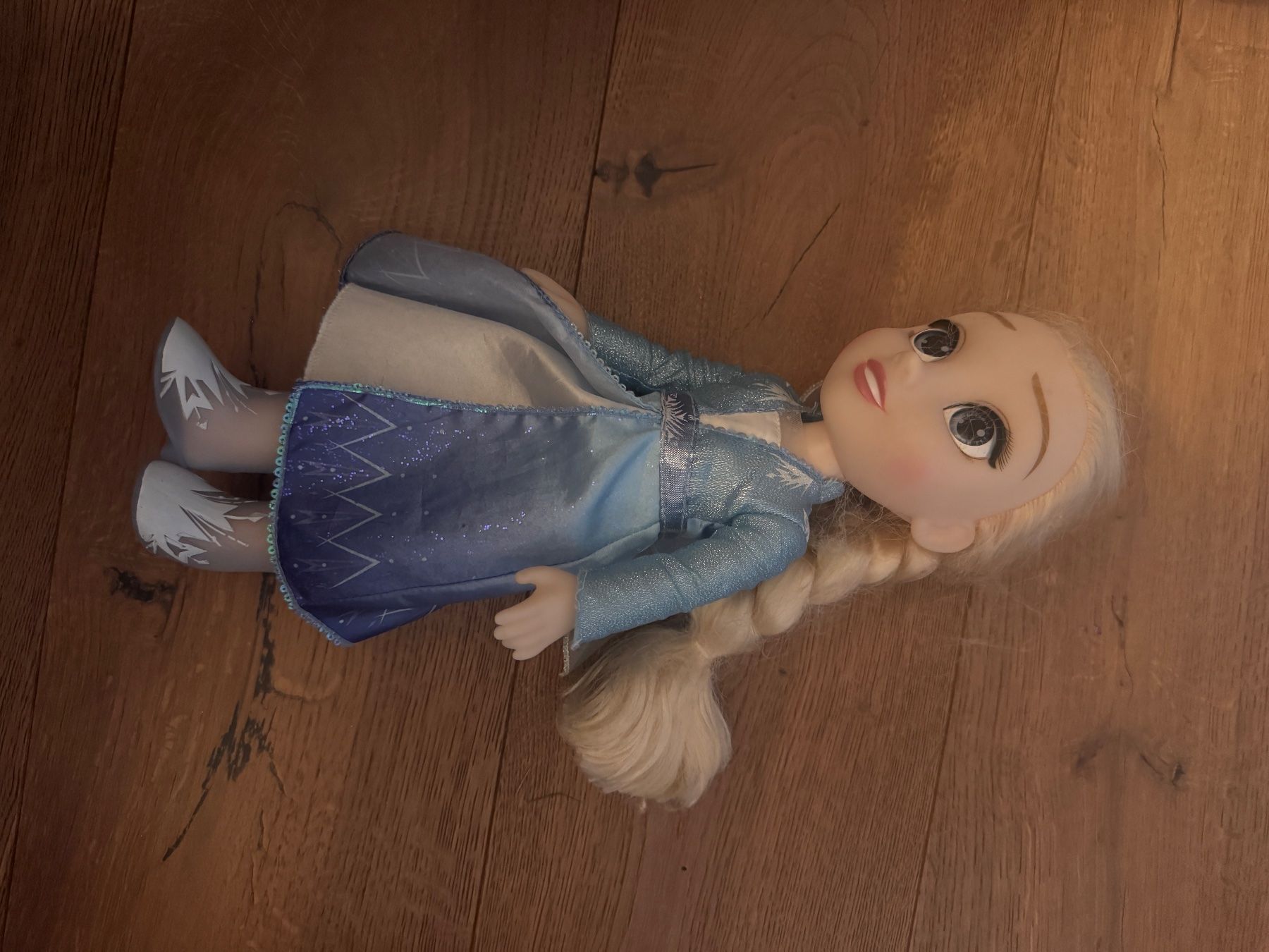 Disney Bambole: Eiskönigin Elsa Puppe – Usato da Thierachern venduto da lara.hunger