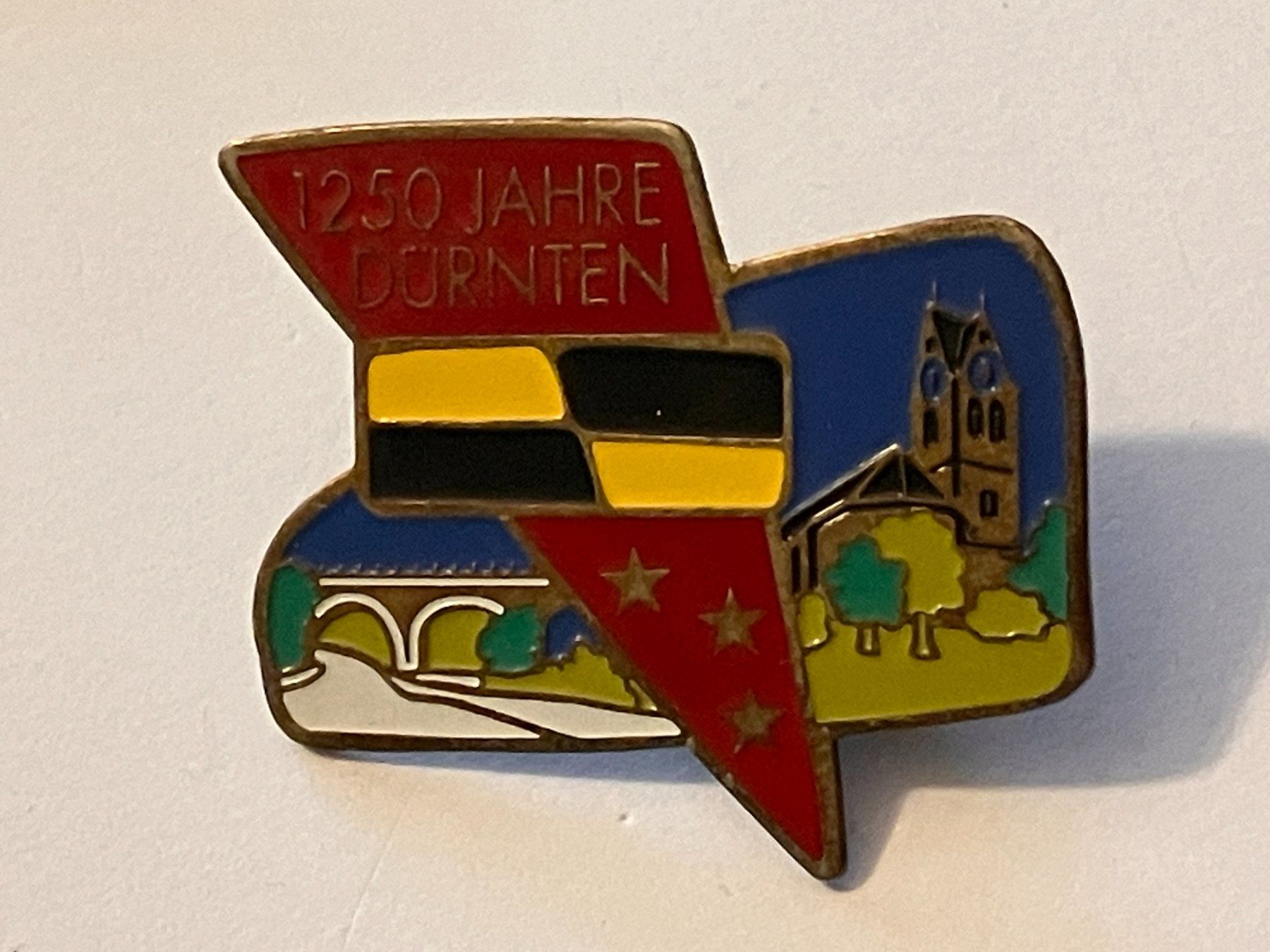 Plaquettes & Badges: 1 Pin Dürnten 1250 Jahre – D'occasion à Basel par djwwpp
