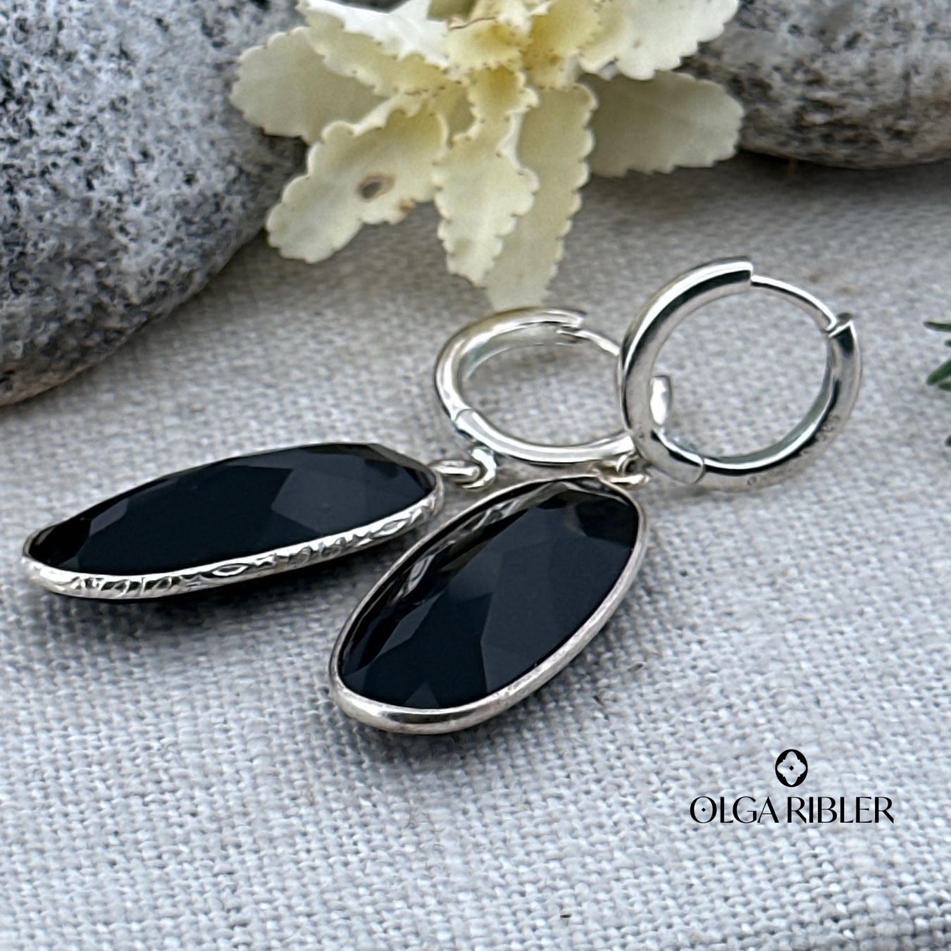 Olga Ribler Orecchini pendenti & Orecchini a lobo: Silberohrringe mit Onyx – Nuovo (secondo la descrizione) da Luzern venduto da MonikaS03 4