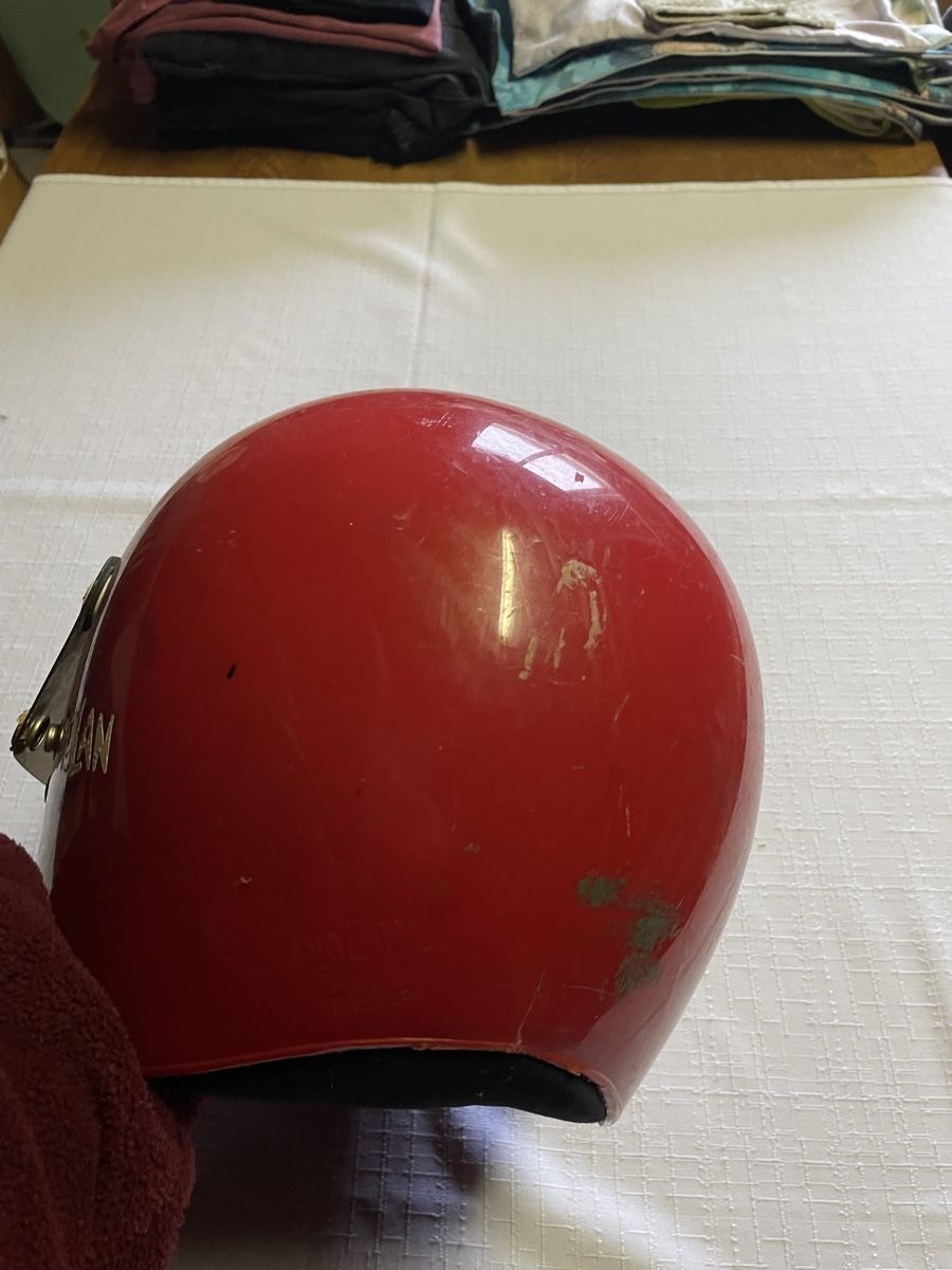 Abiti antichi: Helm Vintage – Usato da Lüsslingen venduto da eehm 3
