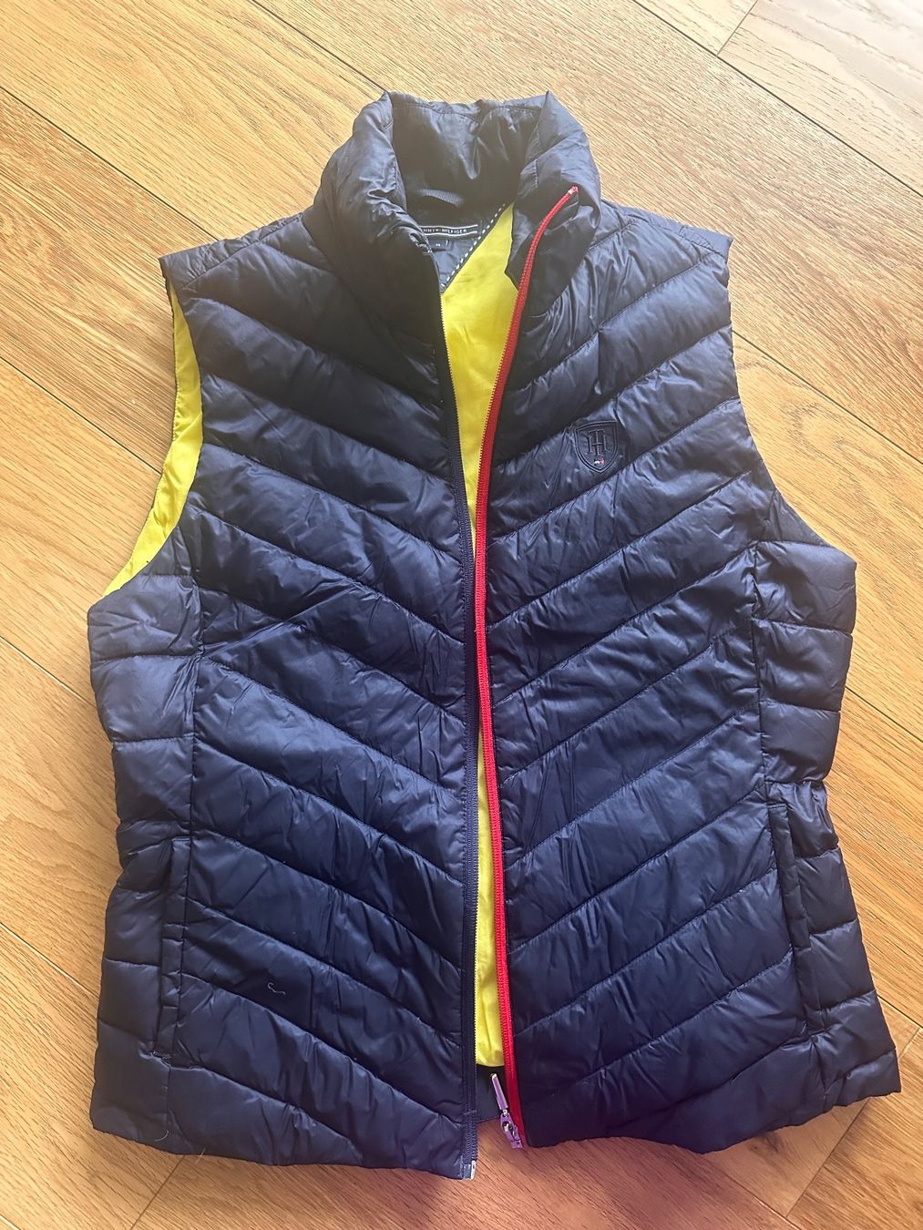 Tommy Hilfiger Gilets & Westen: Hilfiger Daunenweste m – Gebraucht aus Pfaffhausen von Klaras_second_hand 2