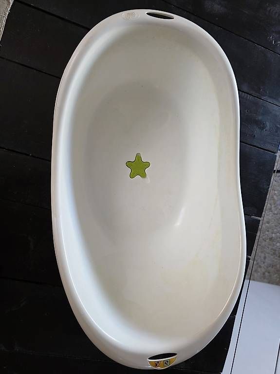 Tutto per il bagno: Baignoire bébé avec évacuation – Usato da Genève venduto da kat_m7lj
