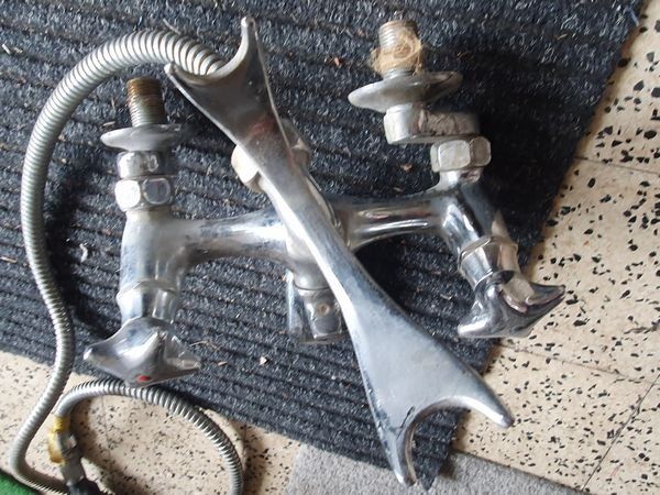 Sonstige Antiquitäten & Kunst: robinet de baignoire douche ancien – Gebraucht aus La Cibourg von  1