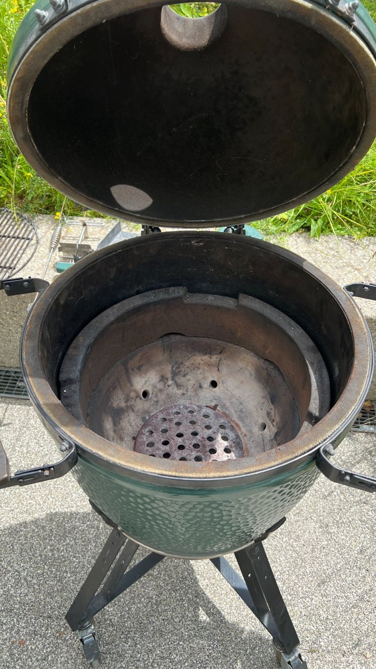 Big Green Egg Grills: Big Green Egg Grill – Gebraucht aus Zürich von Drahtzug 5