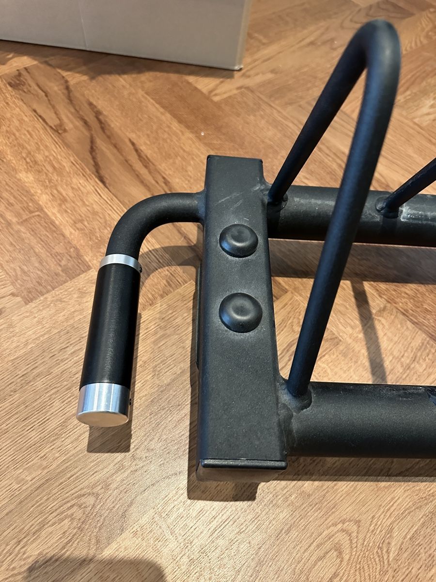 Rogue Hometrainer: ROGUE HORIZONTAL PLATE RACK 2.0 - barely used – Usato da Oberengstringen venduto da mar_p8dm 2
