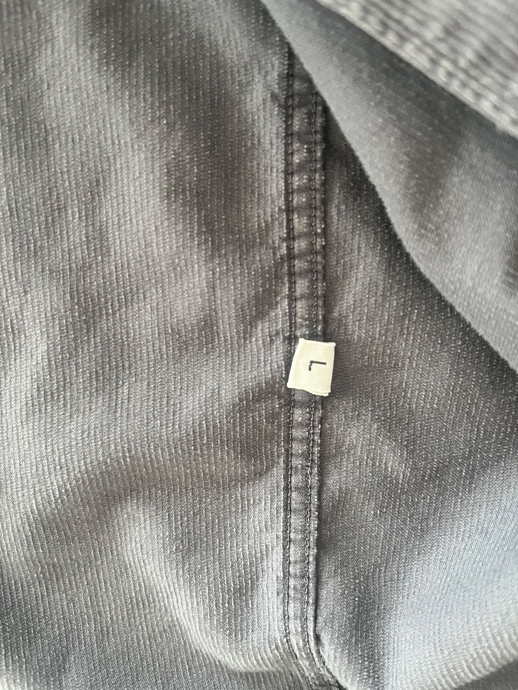 Closed Chemises: Closed Corduroy Button Down Shirt -  L – D'occasion à Wangen b. Olten par ricochet56 3