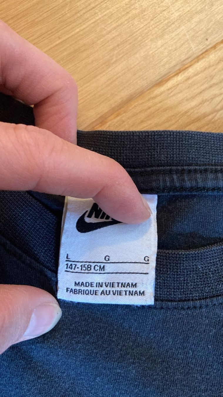 Nike Lotti di vestiti: Ensemble Nike 146-152 – Usato da Le Lieu venduto da ptitcocon 1