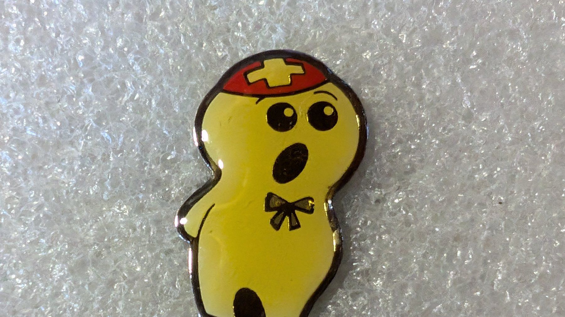 Placchette & Badge: Ansteckpin 225: Maga Bio – Usato da Oppligen venduto da Pin-Fall-Shop