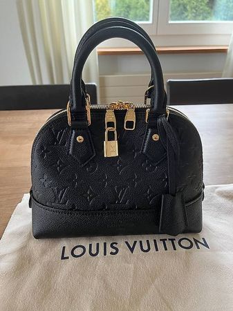 Louis Vuitton Neo Alma BB