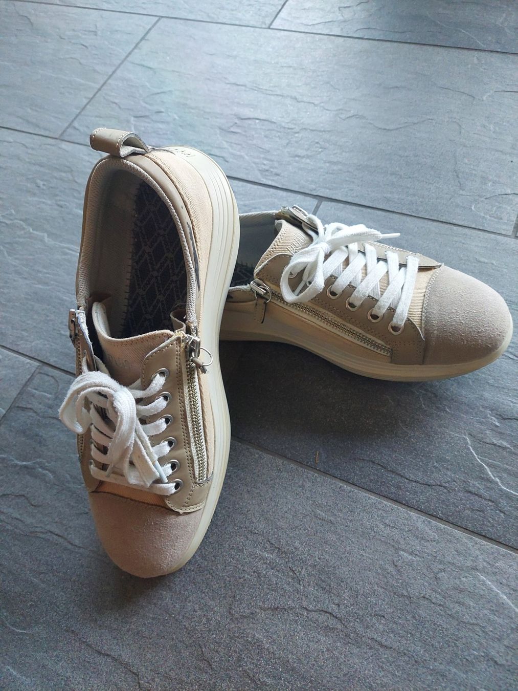 Kybun Chaussures hommes: Kybun Herrenhalbschuh 461/3 – D'occasion à Bönigen par nairin05