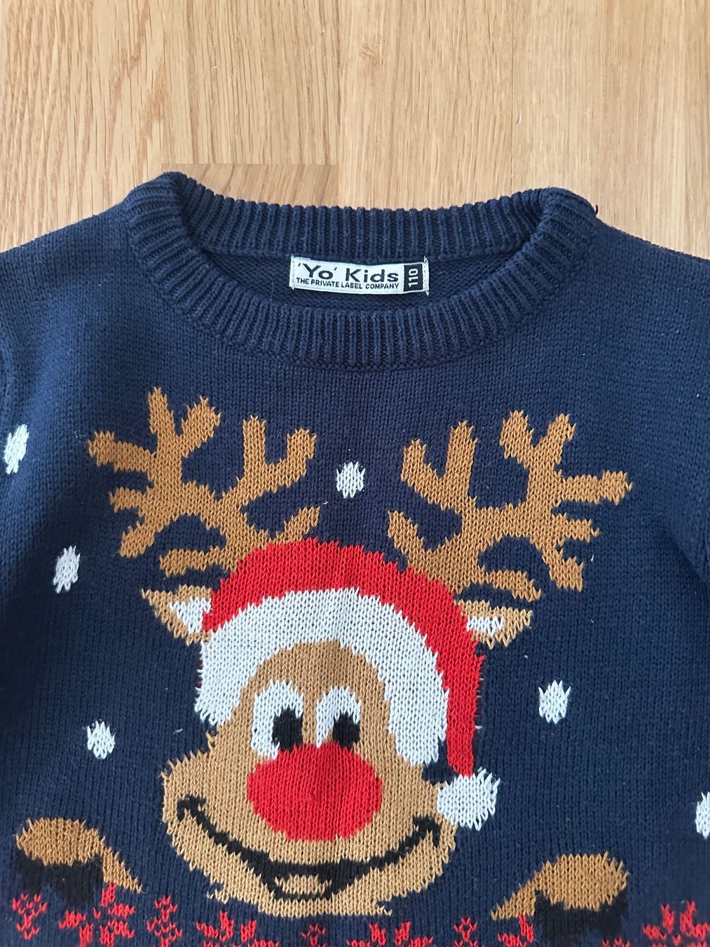 Pulls et sweat-shirts: Kinder Pullover Gr 104 Top Zustand – D'occasion à Zürich par bur_6jq9 1