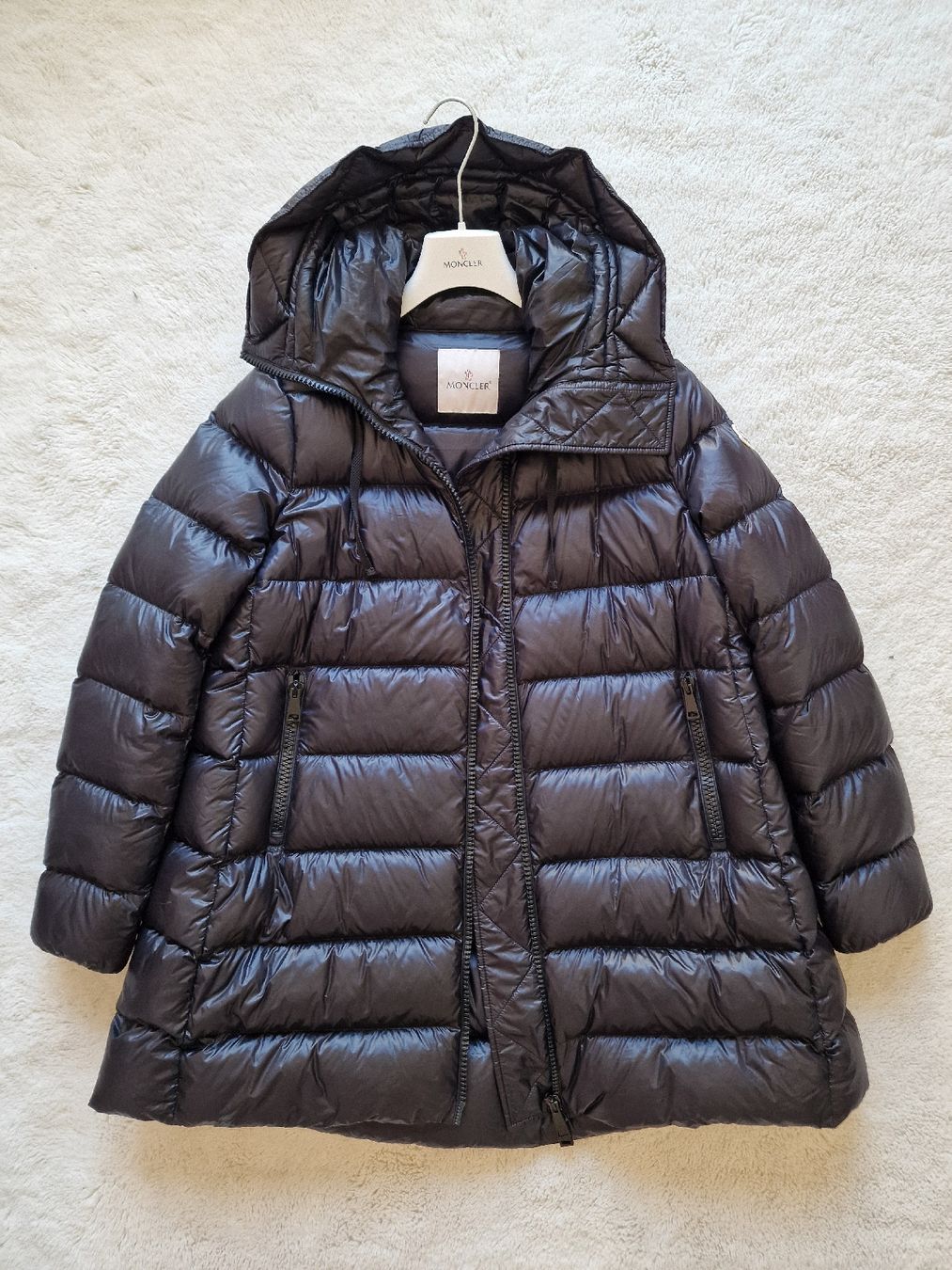 Moncler Giacche: Doudoune longue Moncler "Suyen" – Nuovo (secondo la descrizione) da Yverdon-les-Bains venduto da Scmps 9