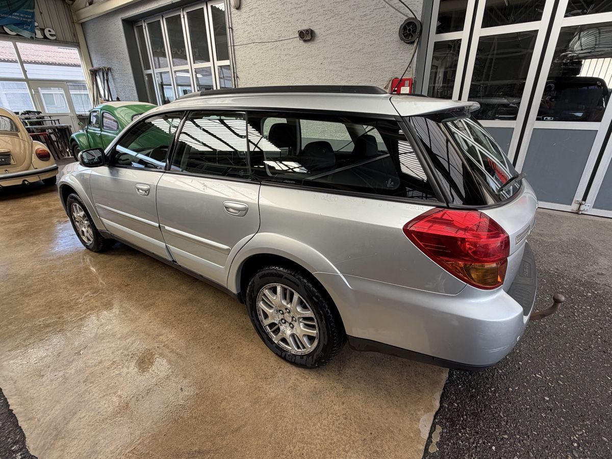 Subaru Autos: Subaru Outback 2.5i – D'occasion à Hasle LU par flavio79 1