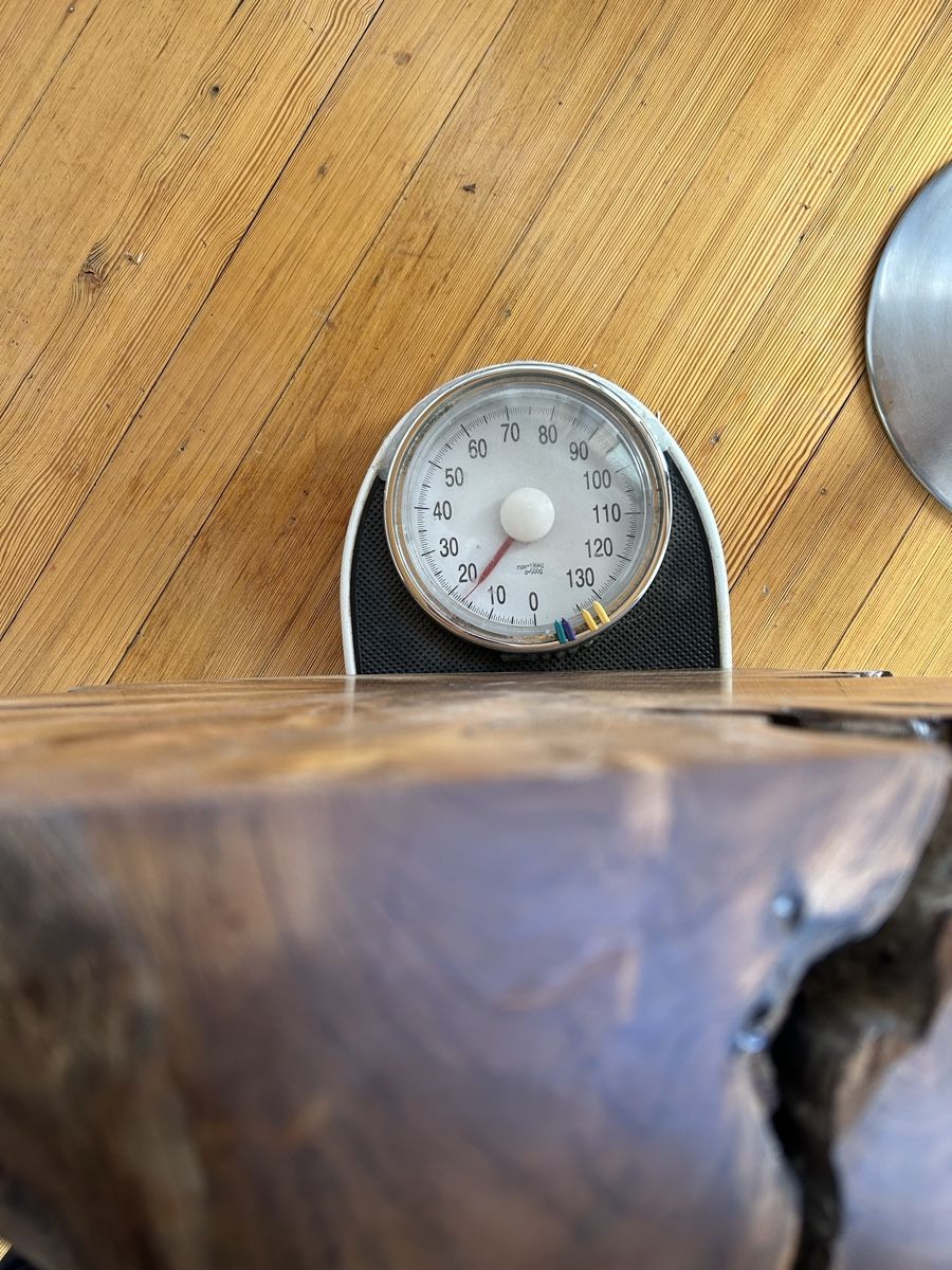 Tavoli: TEAK WURZELNHOLZ BEISTELL TISCH – Usato da Bottmingen venduto da Surubi 7