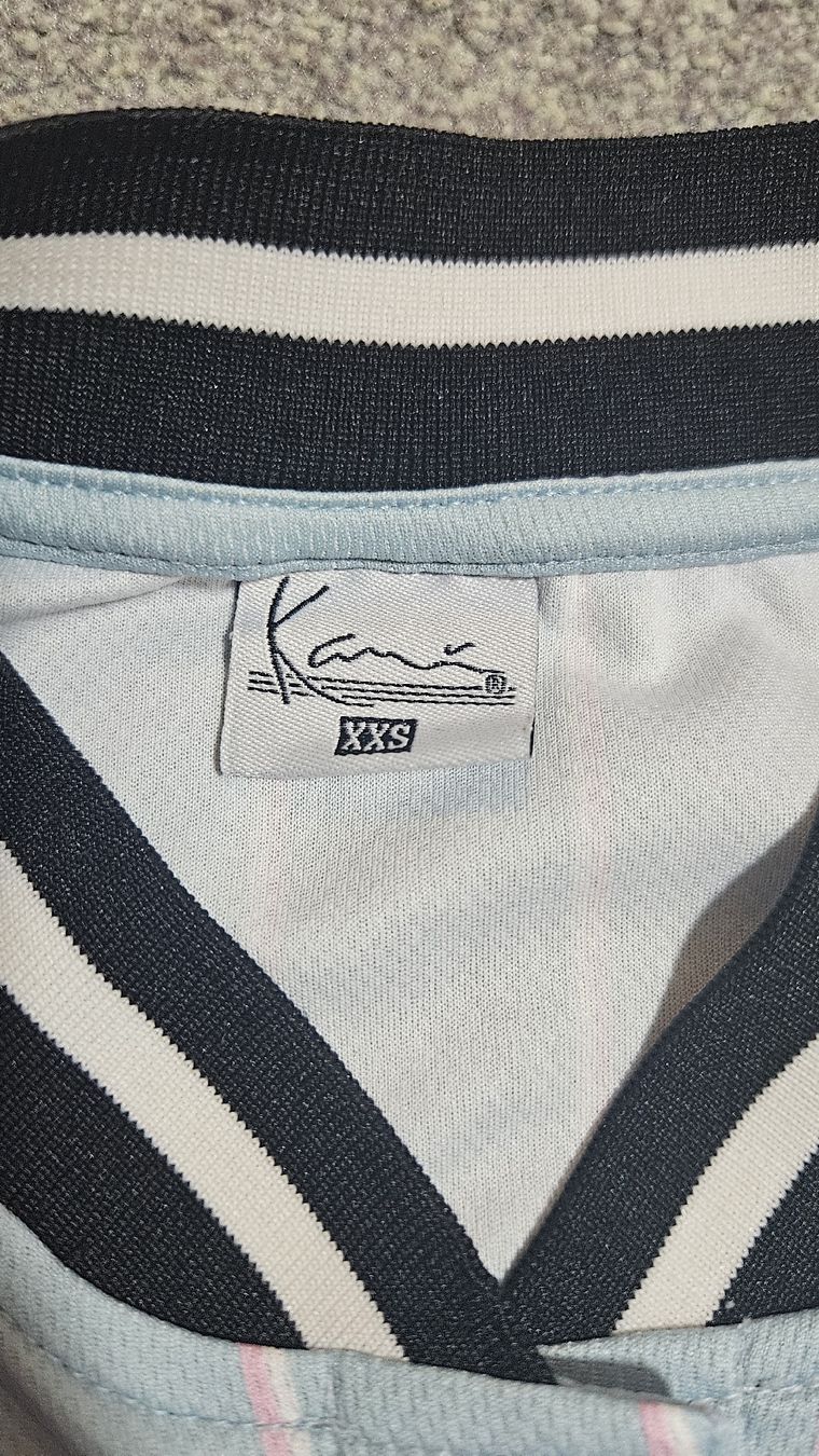 T-shirt: Karl Kani Hemd/Oberteil – Usato da Sax venduto da Kieselstei 2