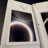 Nintendo DS Lite Weiss mit Ladegerät