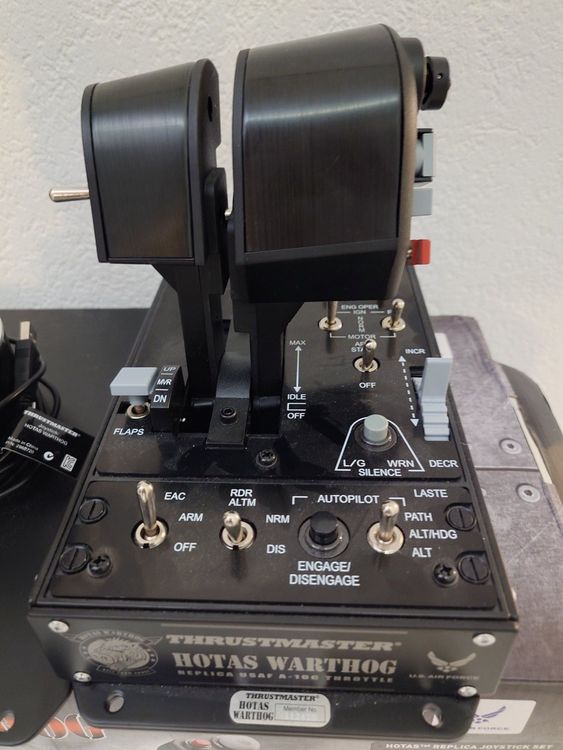 Thrustmaster Hotas Warthog Joystick PC kompatibel | Kaufen auf Ricardo