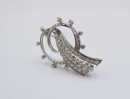 ELEGANTE BROSCHE MIT DIAMANTEN IN 750 WEISSGOLD
