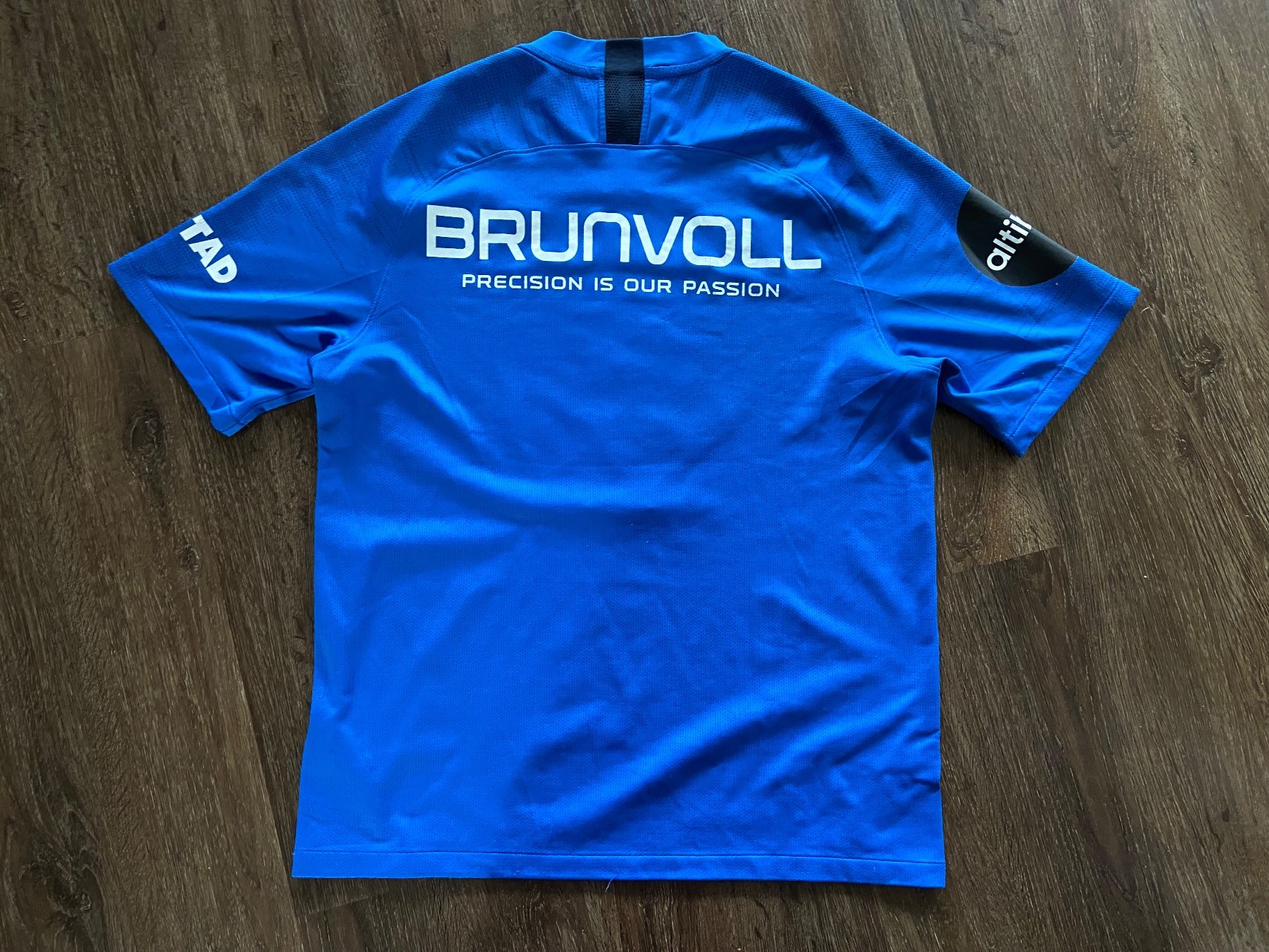 Nike Leibchen & Hosen: Molde FK Trikot Gr. L – Gebraucht aus Muttenz von bargain_hunter 3