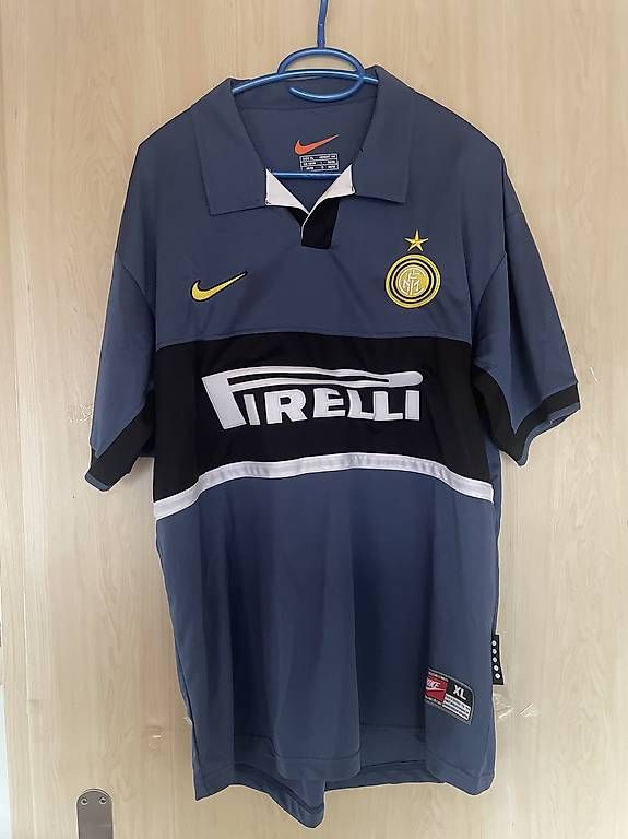 Nike Leibchen & Hosen: Inter Mailand Heimtrikot 1998/1999 Vintage – Gebraucht aus Köniz von oli_82p6