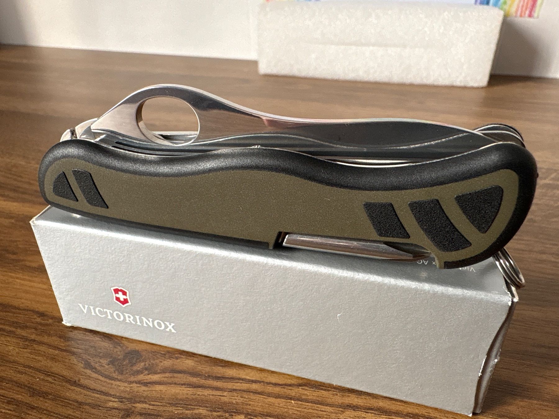 Victorinox Coltelli tascabile: VICTORINOX - Armeesackmesser - PEACE SUPPORT SWITZERLAND – Nuovo (secondo la descrizione) da Andwil SG venduto da Rainboli 9