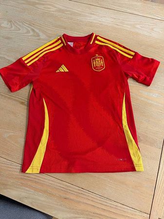 Trikot Spanien Grösse 152 (11-12Y)