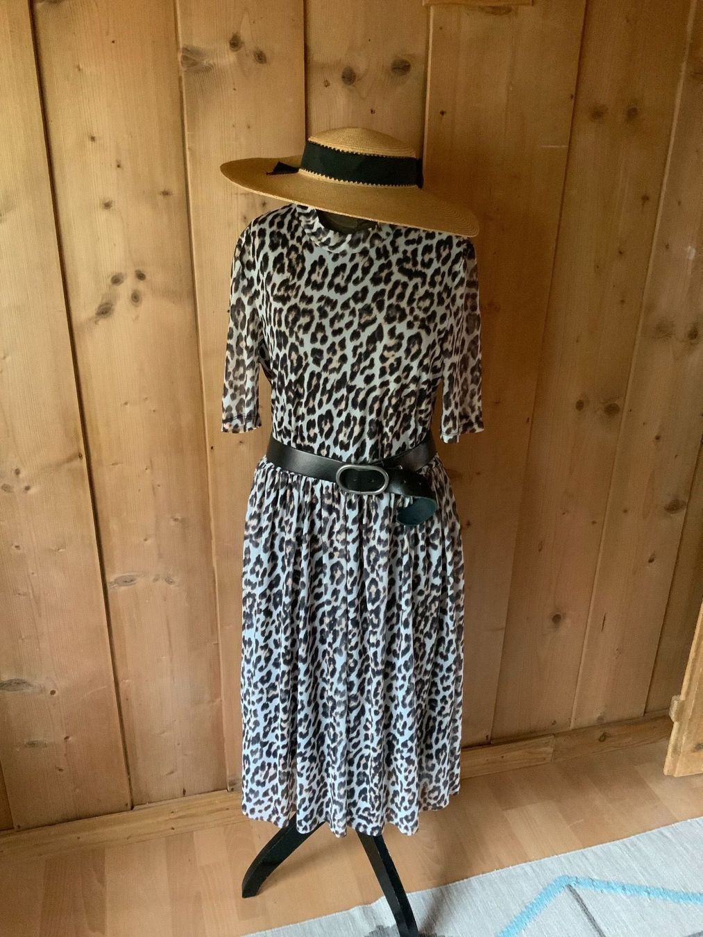 Vero Moda Vestiti: Sommerkleid im Leoprint – Nuovo (secondo la descrizione) da Nesslau venduto da Giga257 1