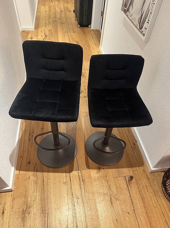 Hocker: Barhocker höhenverstellbar – Gebraucht aus Weiach von cor_2sss