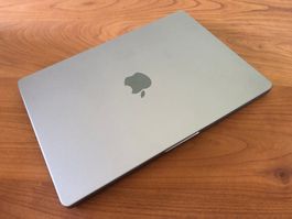 Apple Macbook Pro M2, 14", 1TB SSD, 32 GB RAM