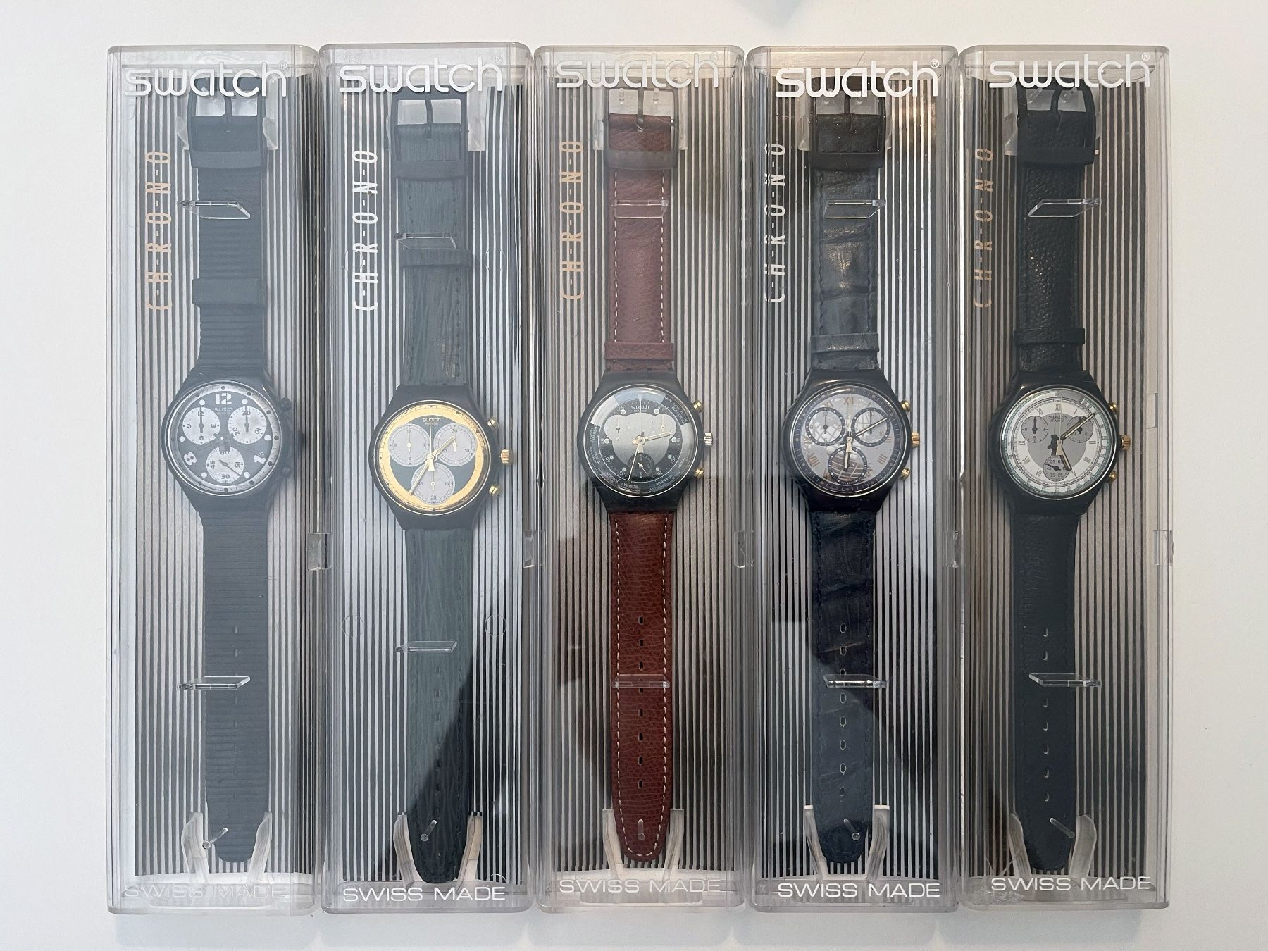 Swatch Montres: Lot de 5 Swatch Chrono – Neuf avec emballage d'origine à Lausanne par logiknet