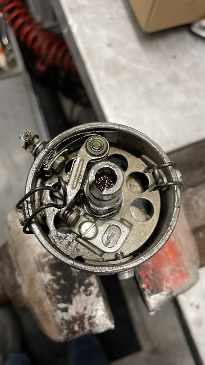 Tutti pezzi di ricambio auto: Zündverteiler Bosch Käfer 50er Jahre – Usato da chur venduto da Repa57 1