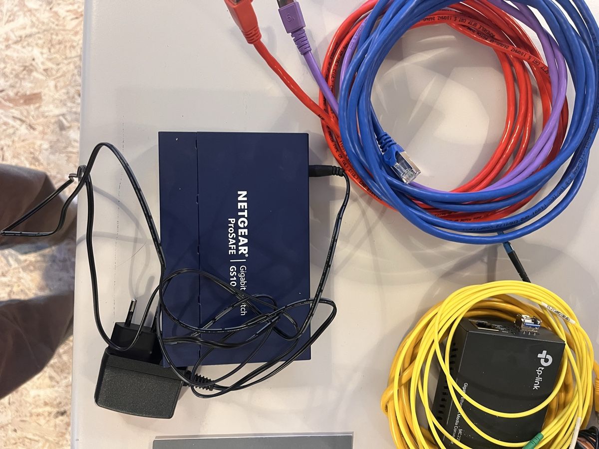 Synology Modems & Router: Synology Router, Netgear, tp link – Gebraucht aus Winterthur von Lotus797 1