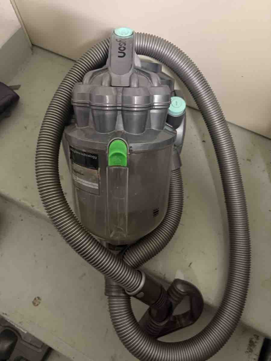 Dyson Staubsauger & Zubehör: Dyson Staubsauger Root Cyclone Technologie gebraucht – Gebraucht aus Thürnen von mah_6yvz 4