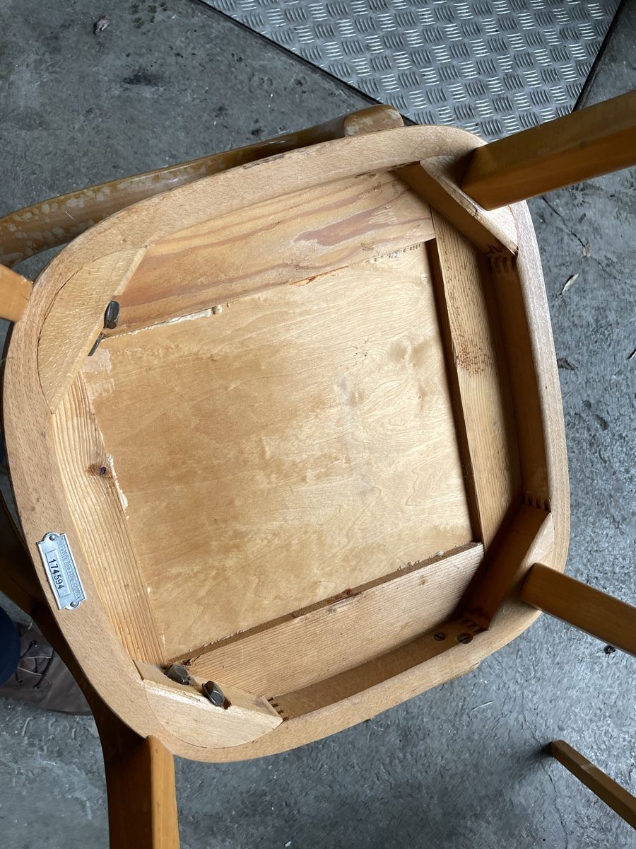 Horgen Glarus Sedie: 2 Armlehnenstühle Max Ernst Häfeli Horgen Glarus – Usato da Bern venduto da fotolog111 6