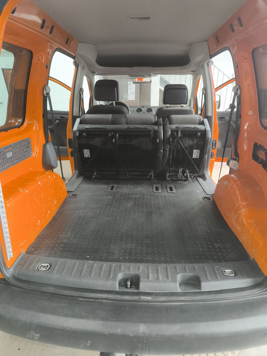 Autos: VW Caddy 4motion  – Gebraucht aus Seedorf UR von xaveri123 5