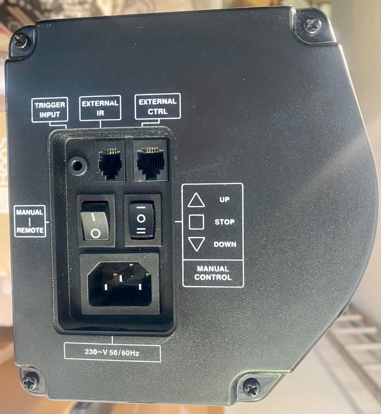 Altri Accessori: Ecran de projection électrique Lumene Coliseum Premium 270C – Usato da Bex venduto da 1_style 2