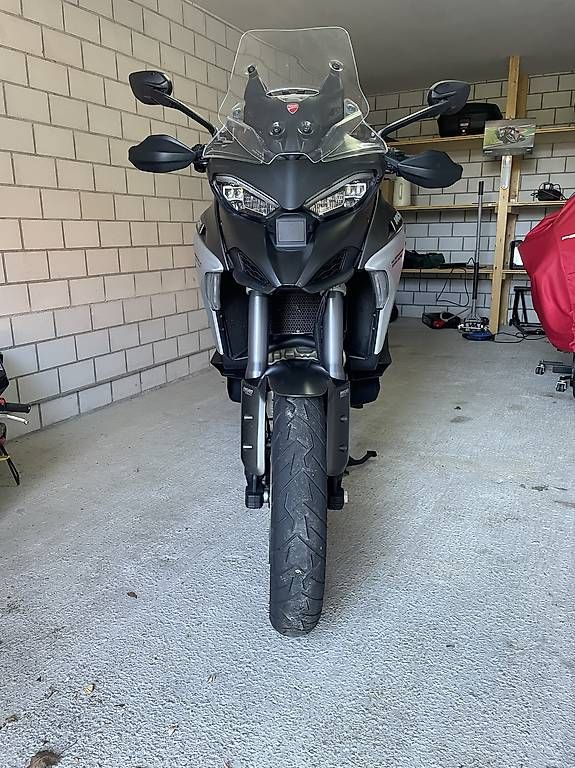 Touring: Ducati Multistrada V4s Travel & Radar – Usato da Gossau ZH venduto da Oliver.12 1